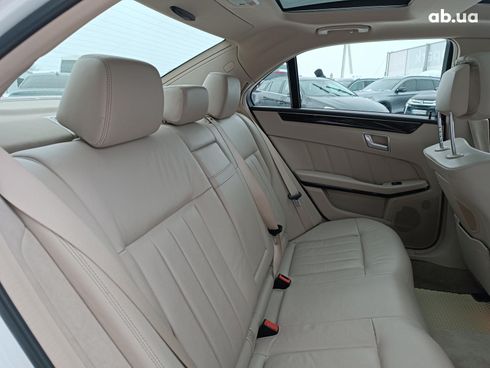 Mercedes-Benz E-Класс 2014 белый - фото 44