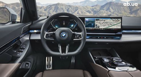 BMW i5 2023 - фото 10