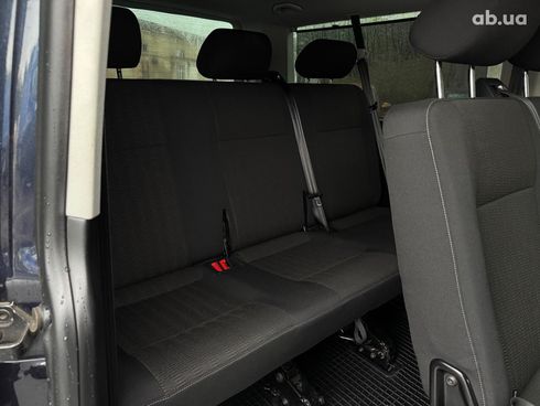 Volkswagen Caravelle 2017 синий - фото 58