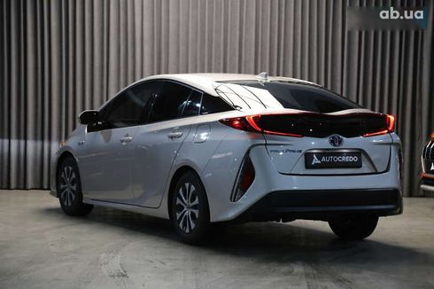 Toyota Prius 2019 - фото 5