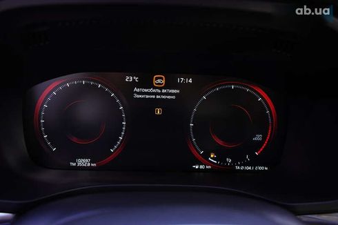 Volvo XC60 2017 - фото 20