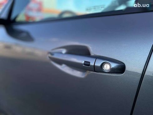 Kia Niro 2017 - фото 28
