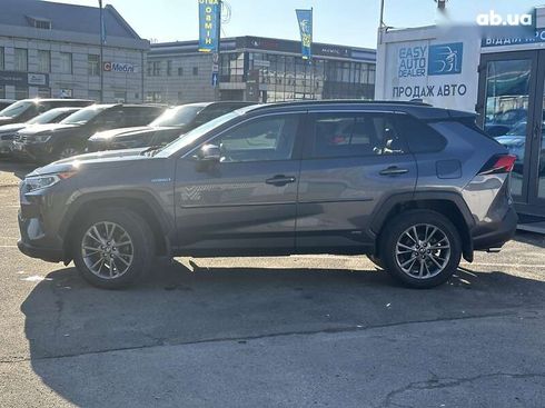 Toyota RAV4 2019 - фото 6