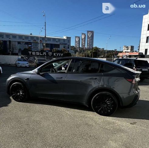 Tesla Model Y 2023 - фото 9