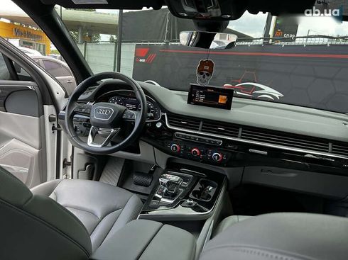 Audi Q7 2018 - фото 18