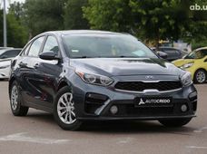 Купити Kia бу в Україні - купити на Автобазарі