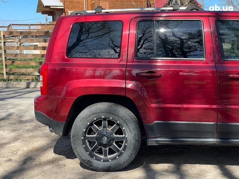 Jeep Patriot 2016 красный - фото 6