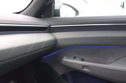 Zeekr 001 2025 - фото 18