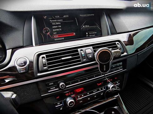 BMW 5 серия 2015 - фото 29