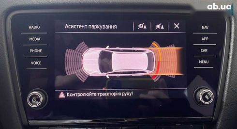 Skoda Octavia 2018 - фото 24