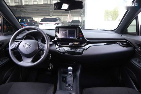 Toyota C-HR 2018 - фото 14
