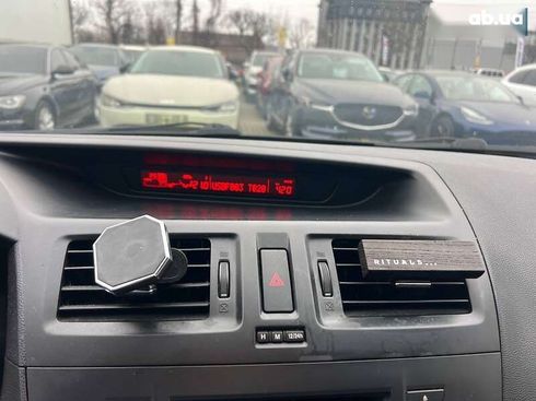 Mazda 5 2012 - фото 12