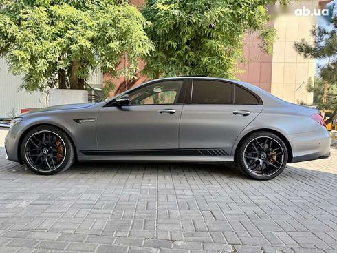 Mercedes-Benz E-Класс 2018 - фото 24