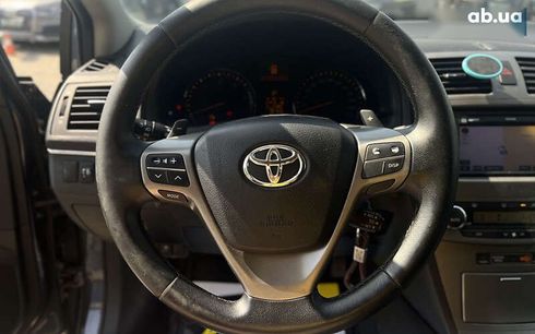 Toyota Avensis 2011 - фото 22