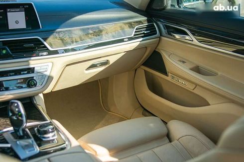 BMW 7 серия 2017 - фото 24