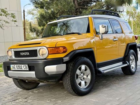 Toyota FJ Cruiser 2007 - фото 2