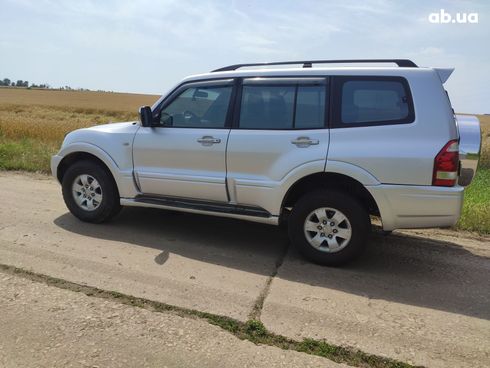 Mitsubishi Pajero Wagon 2003 серебристый - фото 10