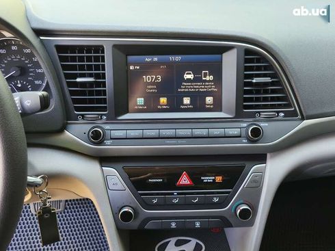 Renault Trafic 2008 - фото 23