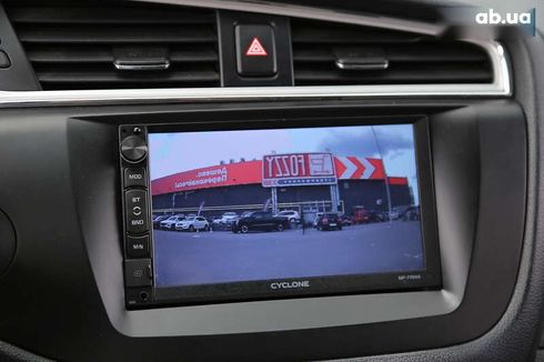 Kia Cee'd 2015 - фото 23