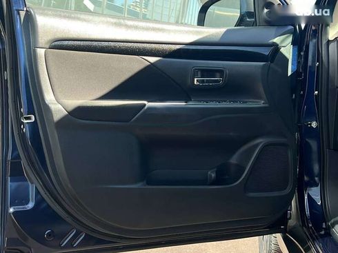 Mitsubishi Outlander 2020 - фото 13
