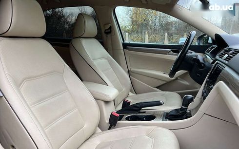 Volkswagen Passat 2017 - фото 20