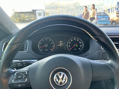 Volkswagen Jetta 2014 серый - фото 12