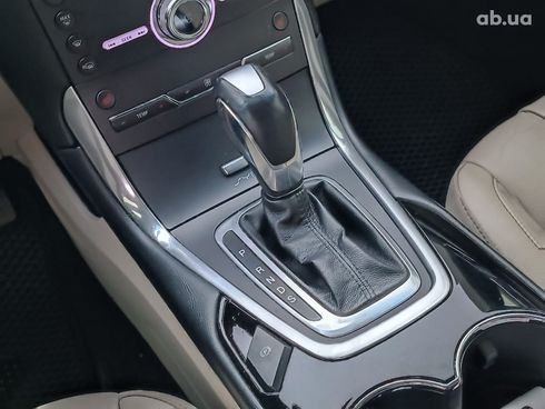 Ford Edge 2017 бежевый - фото 16