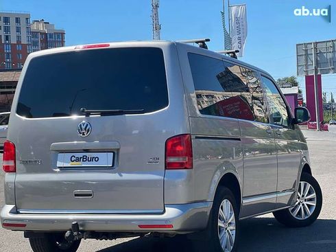 Volkswagen Multivan 2015 - фото 12