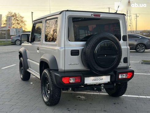 Suzuki Jimny 2023 - фото 12