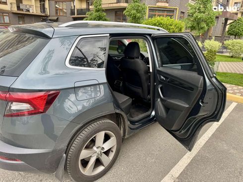 Skoda Karoq 2018 серый - фото 4