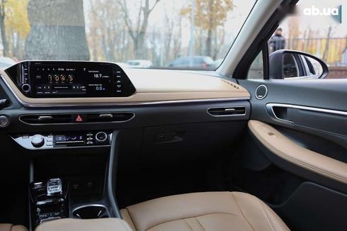 Hyundai Sonata 2021 - фото 18