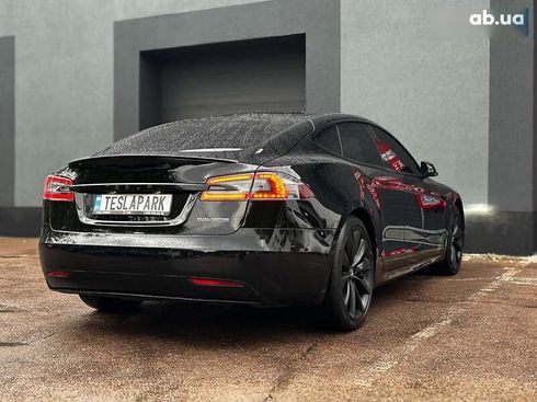 Tesla Model S 2020 - фото 10