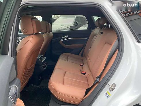 Audi E-Tron 2021 - фото 19