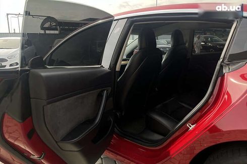 Tesla Model 3 2019 - фото 16