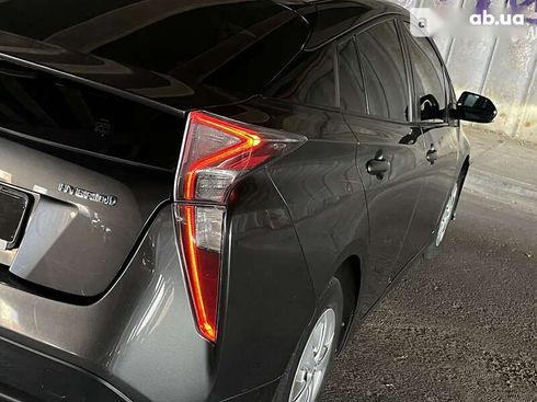 Toyota Prius 2016 - фото 19