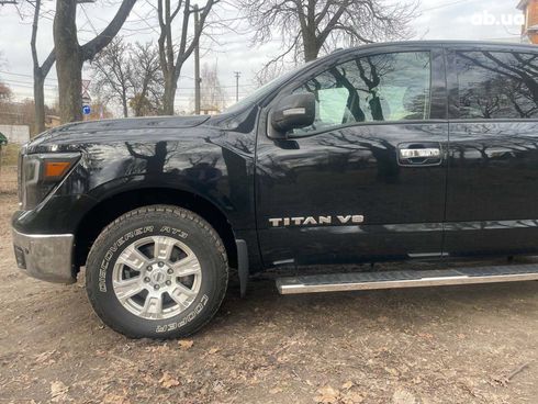 Nissan Titan 2018 черный - фото 15