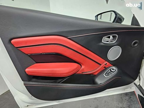Aston Martin Vantage 2021 - фото 20