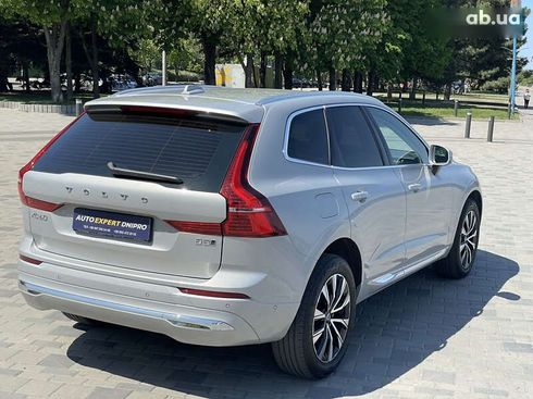 Volvo XC60 2023 - фото 12