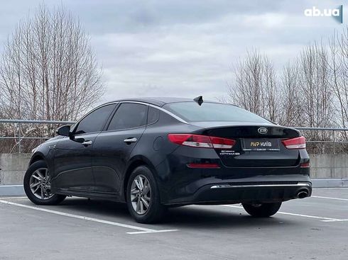 Kia Optima 2018 - фото 11