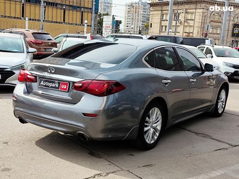 Infiniti Q70 2017 серый - фото 9