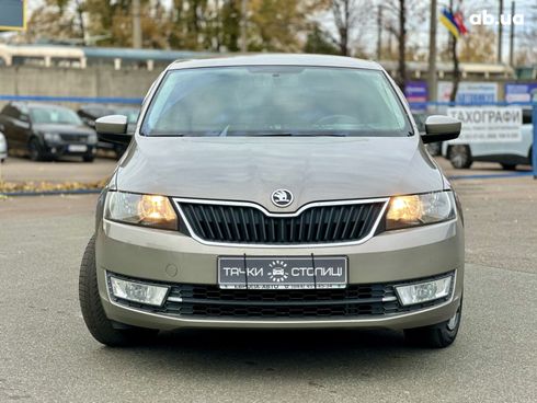 Skoda Rapid 2013 бежевый - фото 2