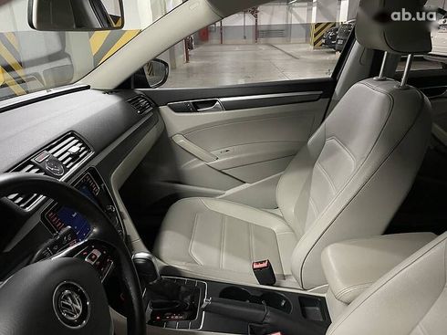 Volkswagen Passat 2017 - фото 28