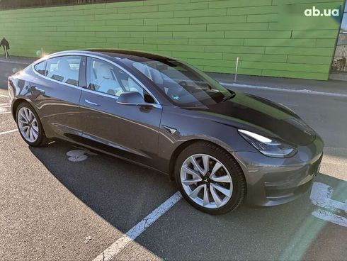 Tesla Model 3 2019 - фото 2