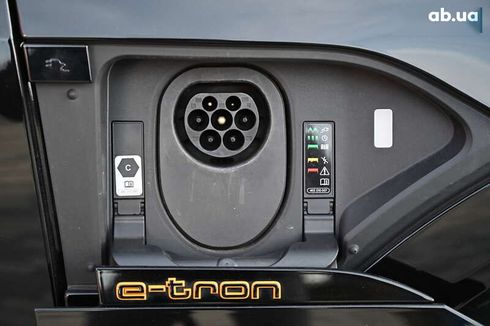 Audi E-Tron 2022 - фото 22