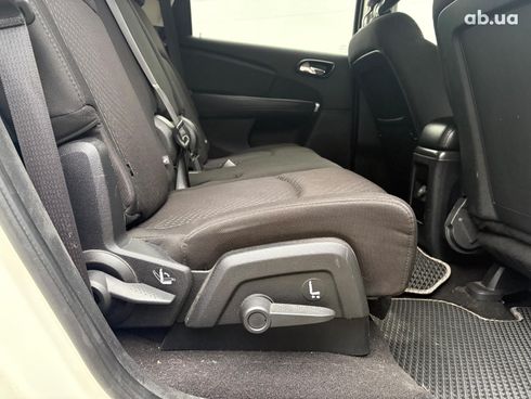 Dodge Journey 2014 белый - фото 30