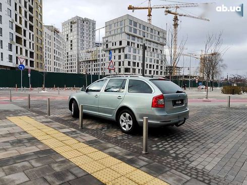 Skoda Octavia 2012 - фото 11