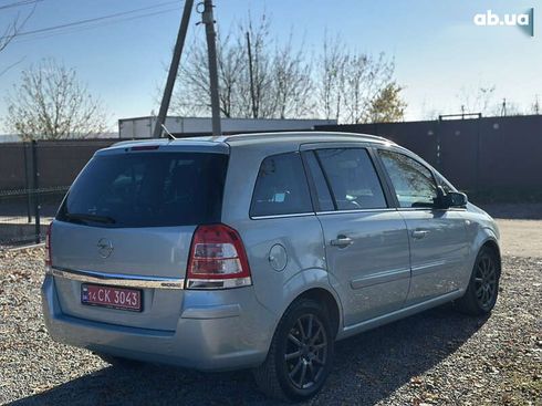 Opel Zafira 2009 - фото 13