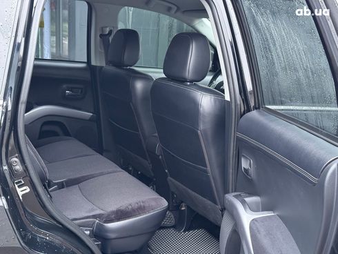 Mitsubishi Outlander XL 2011 черный - фото 12
