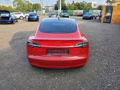 Tesla Model 3 2020 - фото 11