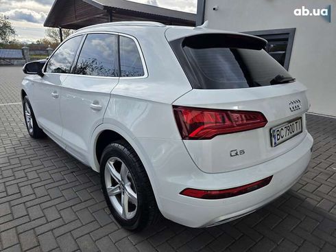 Audi Q5 2017 - фото 8